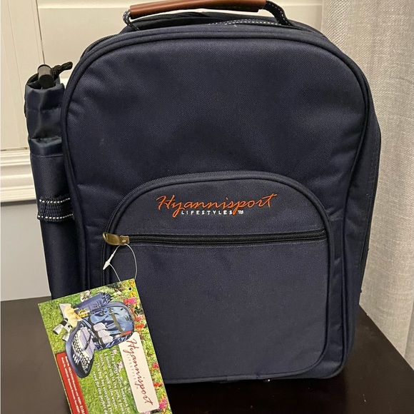 Hyannisport Picnic Backpack - Picture 2 of 4